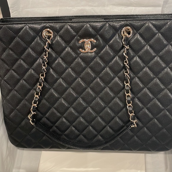 Authentic Chanel Classic Timeless Caviar Leather Tote. - Picture 2 of 12
